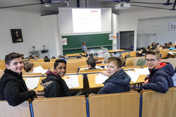 Boys*Day participants in the auditorium
