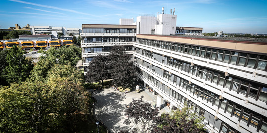 Aerial view of the building at Emil-Figge-Straße 50