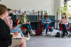 Stuhlkreis Studentinnen