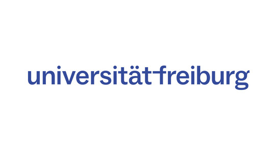 Auf weißem Hintergrund steht in blauer Schrift "Universität Freiburg".