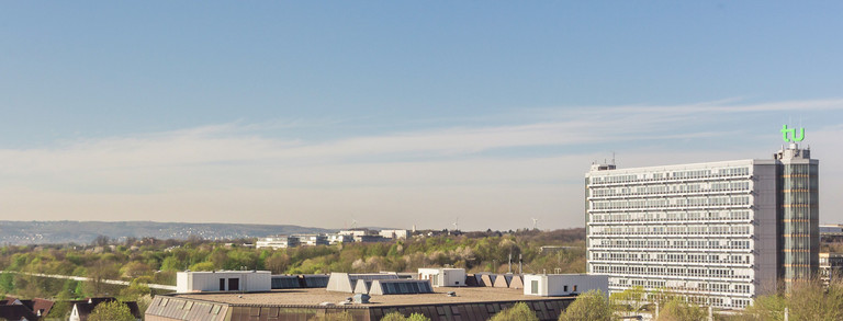 Panorama Campus Nord mit Mensa, Mathegebäude und Bibliothek